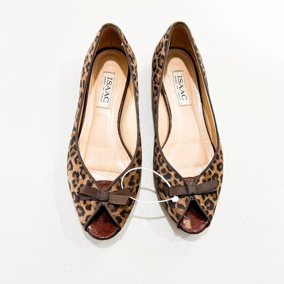 Isaac Mizrahi Suede Leather Leopard Print Peep Toe Flat Pump Size 8.5 - Picture 1 of 6